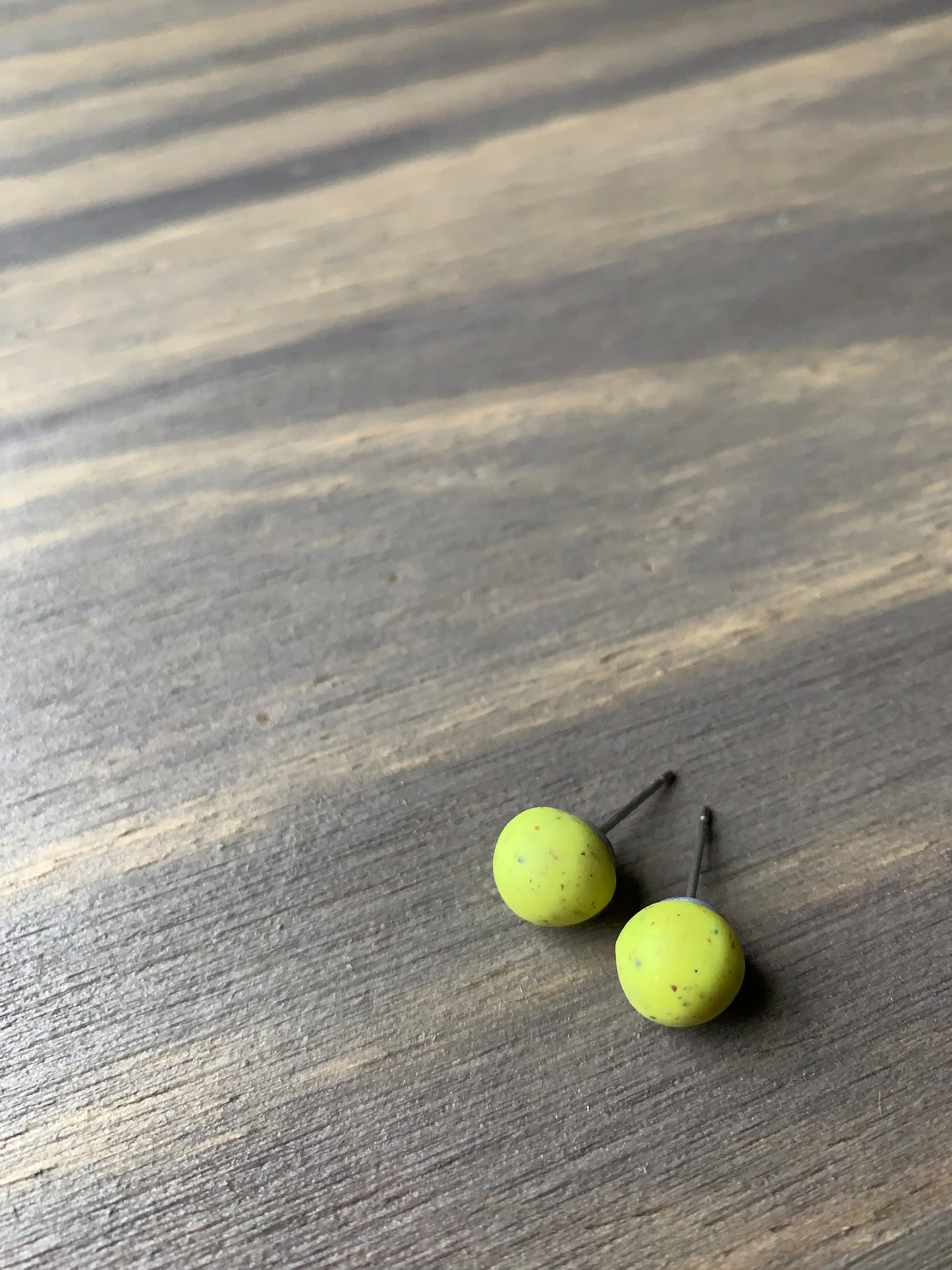 Pop Earrings | Neon Yellow